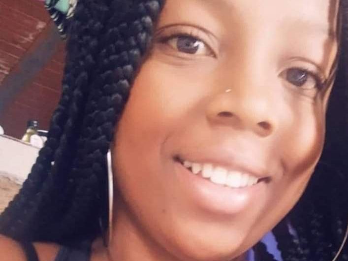 ambar_ebony profilbild på webbkameramodell 