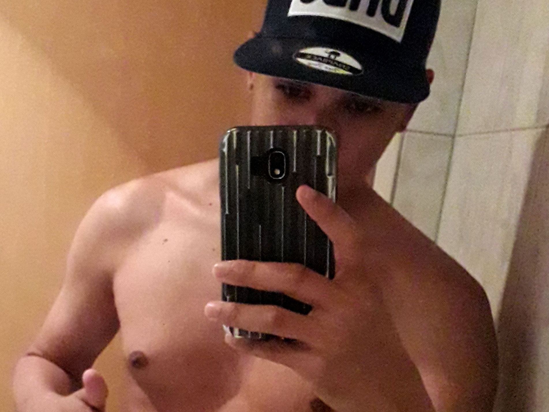 Foto de perfil de modelo de webcam de ACTIVO20CM 