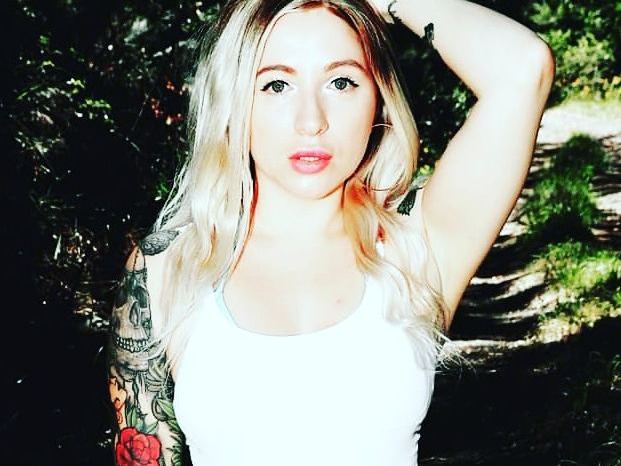 Tattooedmilfy profielfoto van cam model 