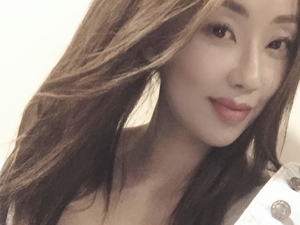 Image de profil du modèle de webcam MiaKan69angel