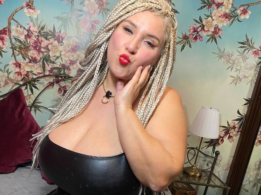CarrieBlueX profielfoto van cam model