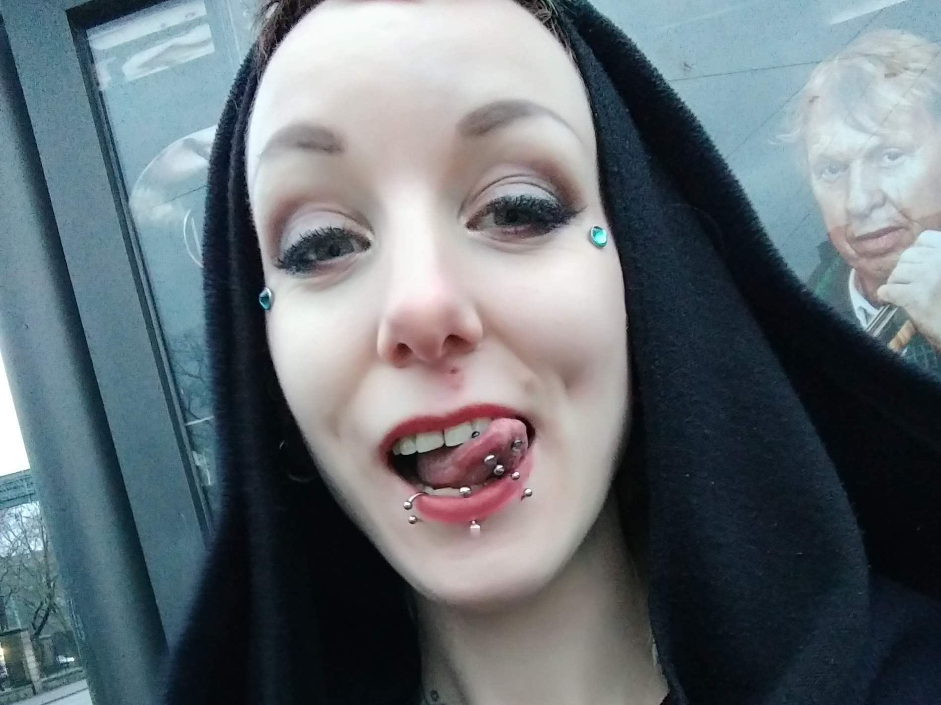 Image de profil du modèle de webcam LittlemissDynamite