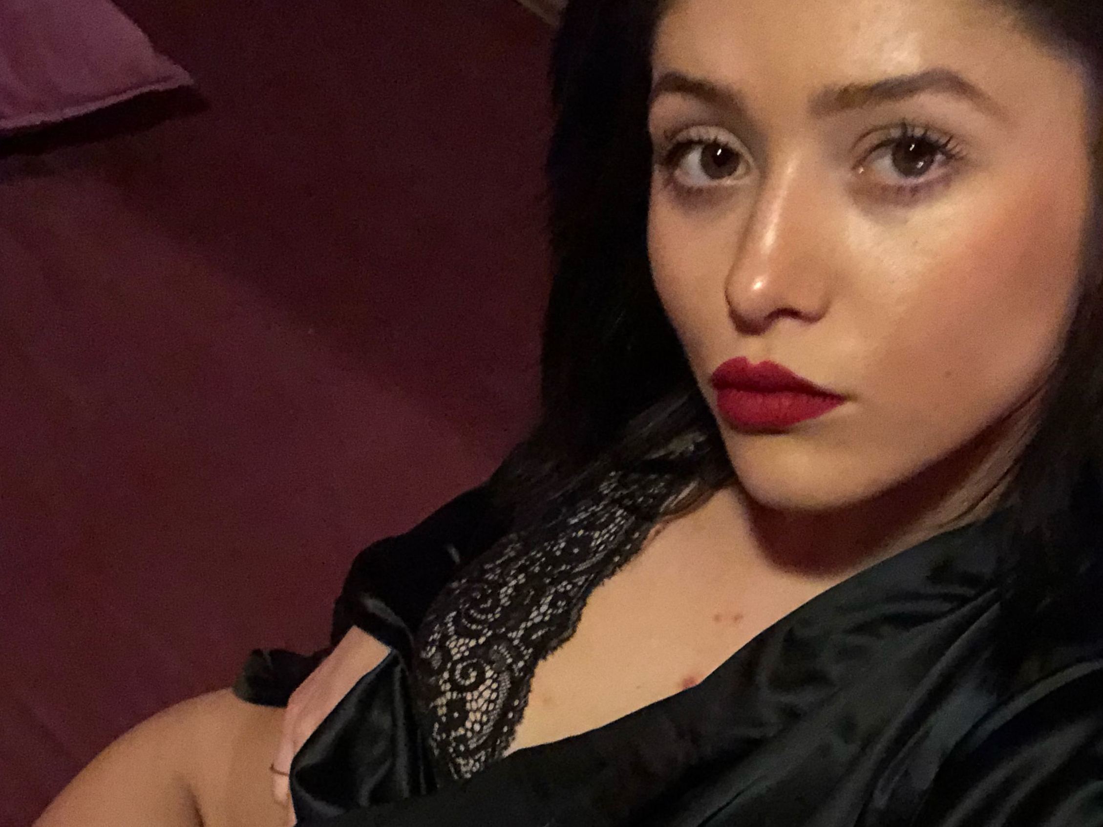 EllaMany profilbild på webbkameramodell 