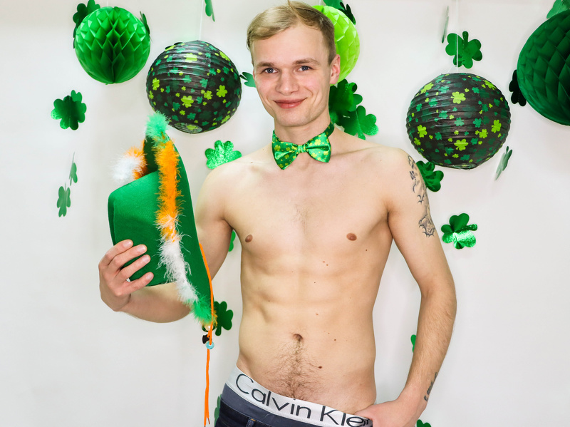 Performer CalebSweet Photo 9