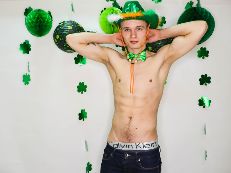 Performer CalebSweet Photo 12