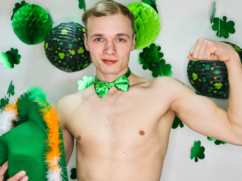 Performer CalebSweet Photo 10