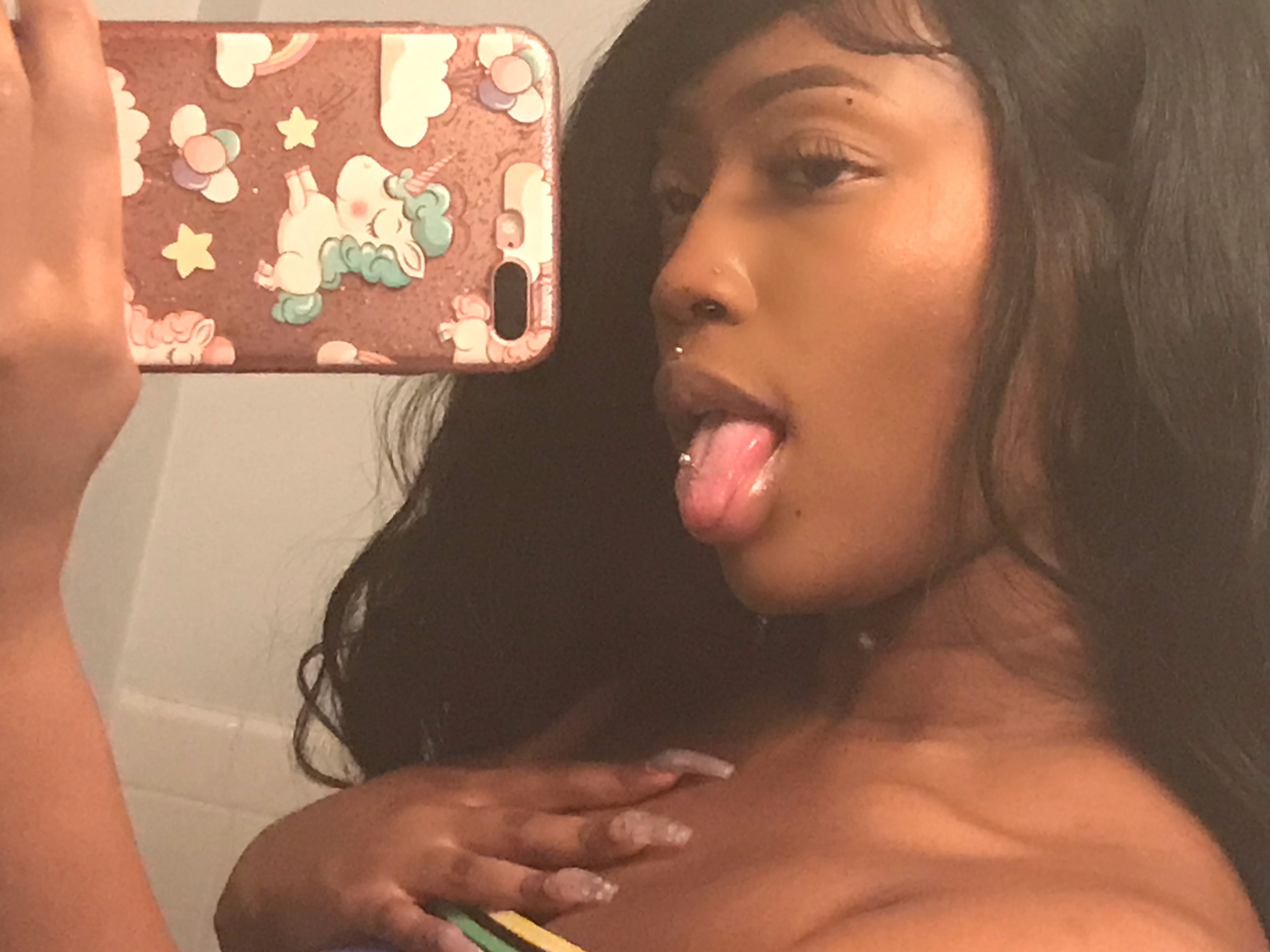 Image de profil du modèle de webcam kittyvenus