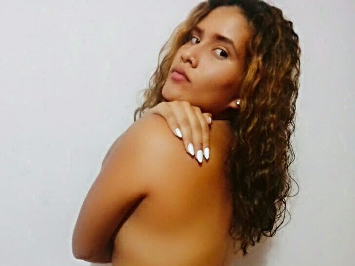 Kendal_Swif cam model profile picture 