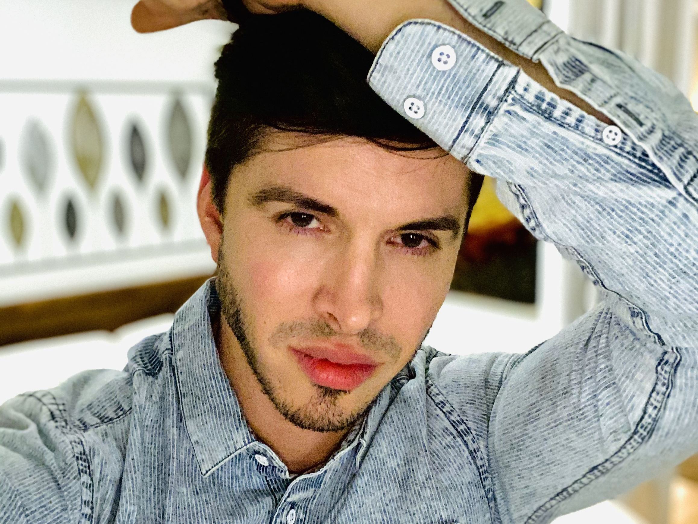 Taylor_Lion profielfoto van cam model 