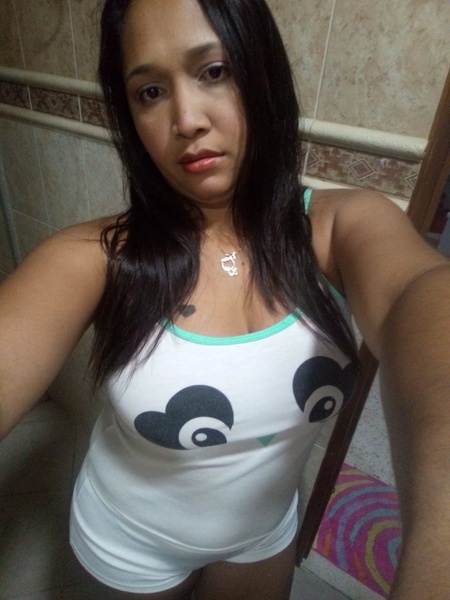 Performer Amelia_Baker Photo 2