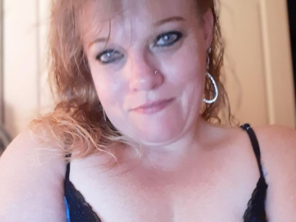 Image de profil du modèle de webcam hotblueeyedblonde