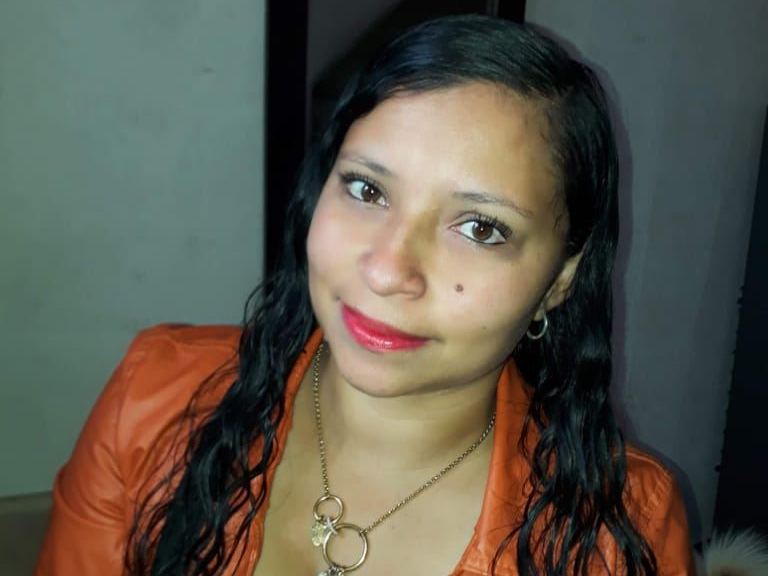 Image de profil du modèle de webcam Morenita_Caliente