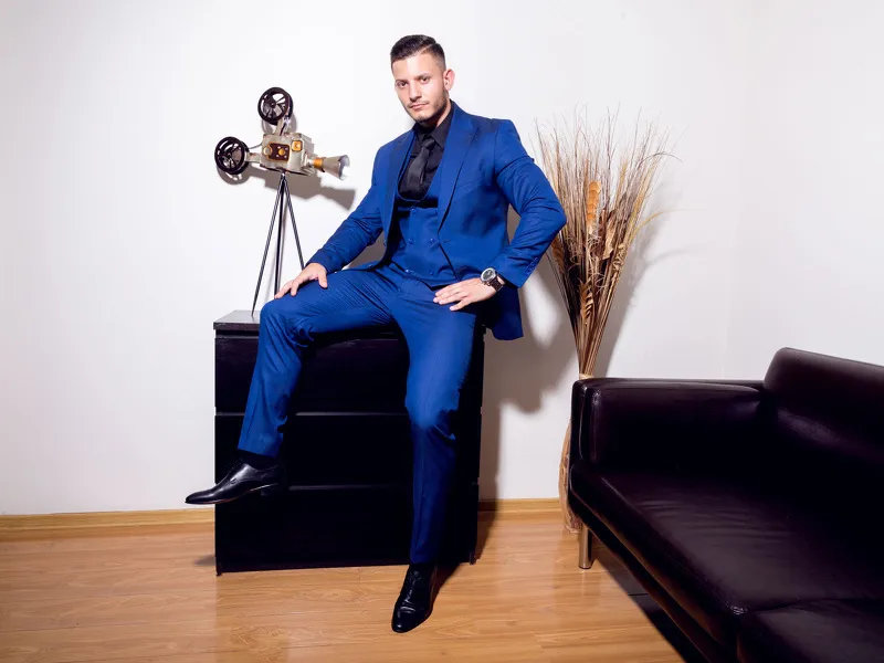 Interprete TravisHoldenn Foto 5