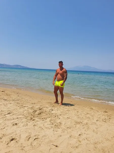 Interprete TravisHoldenn Foto 12