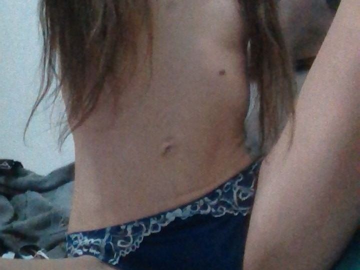 Image de profil du modèle de webcam Rain_Whethers