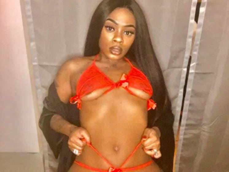 Imagen de perfil de modelo de cámara web de INigeria