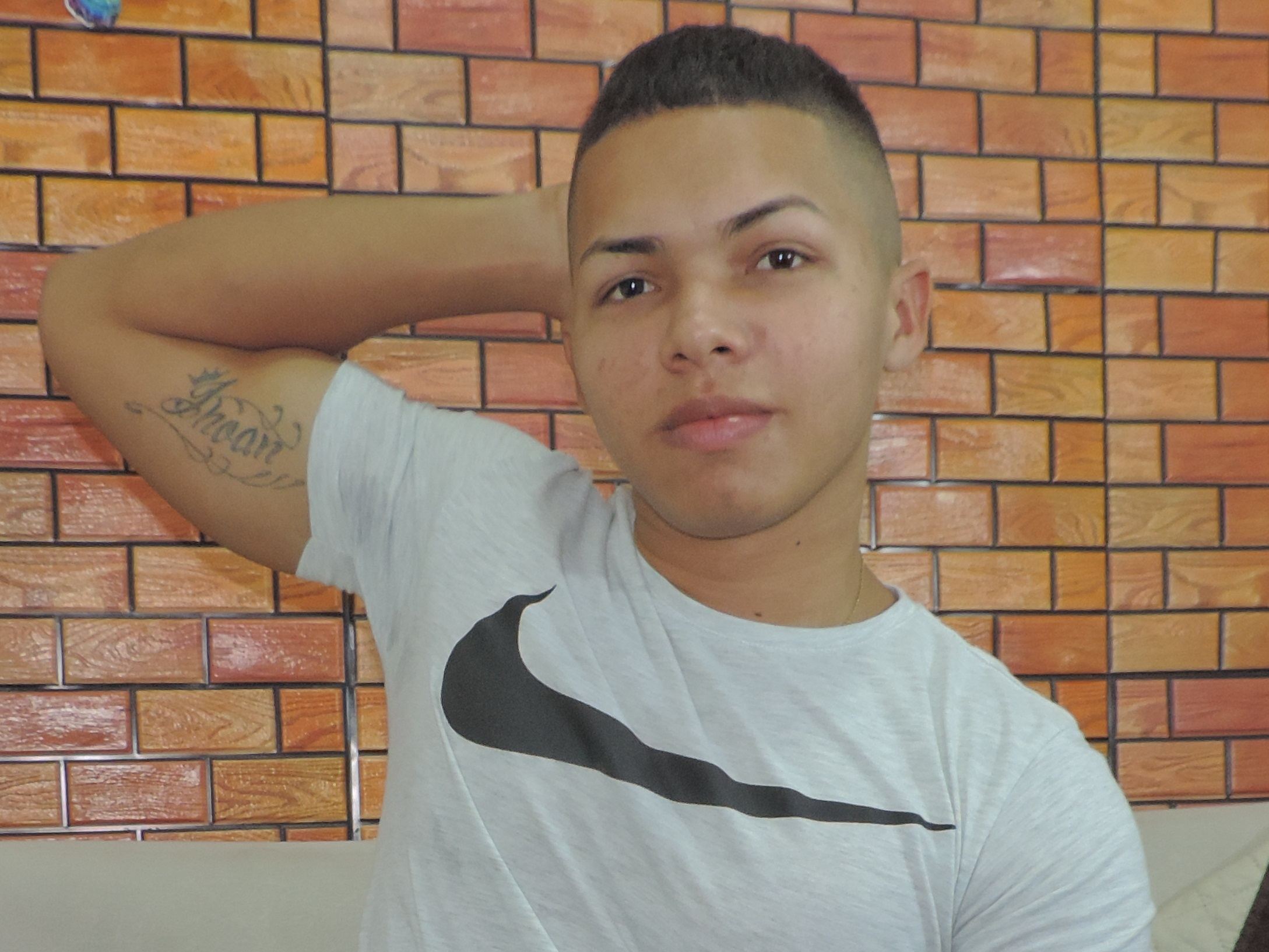 diie profielfoto van cam model 