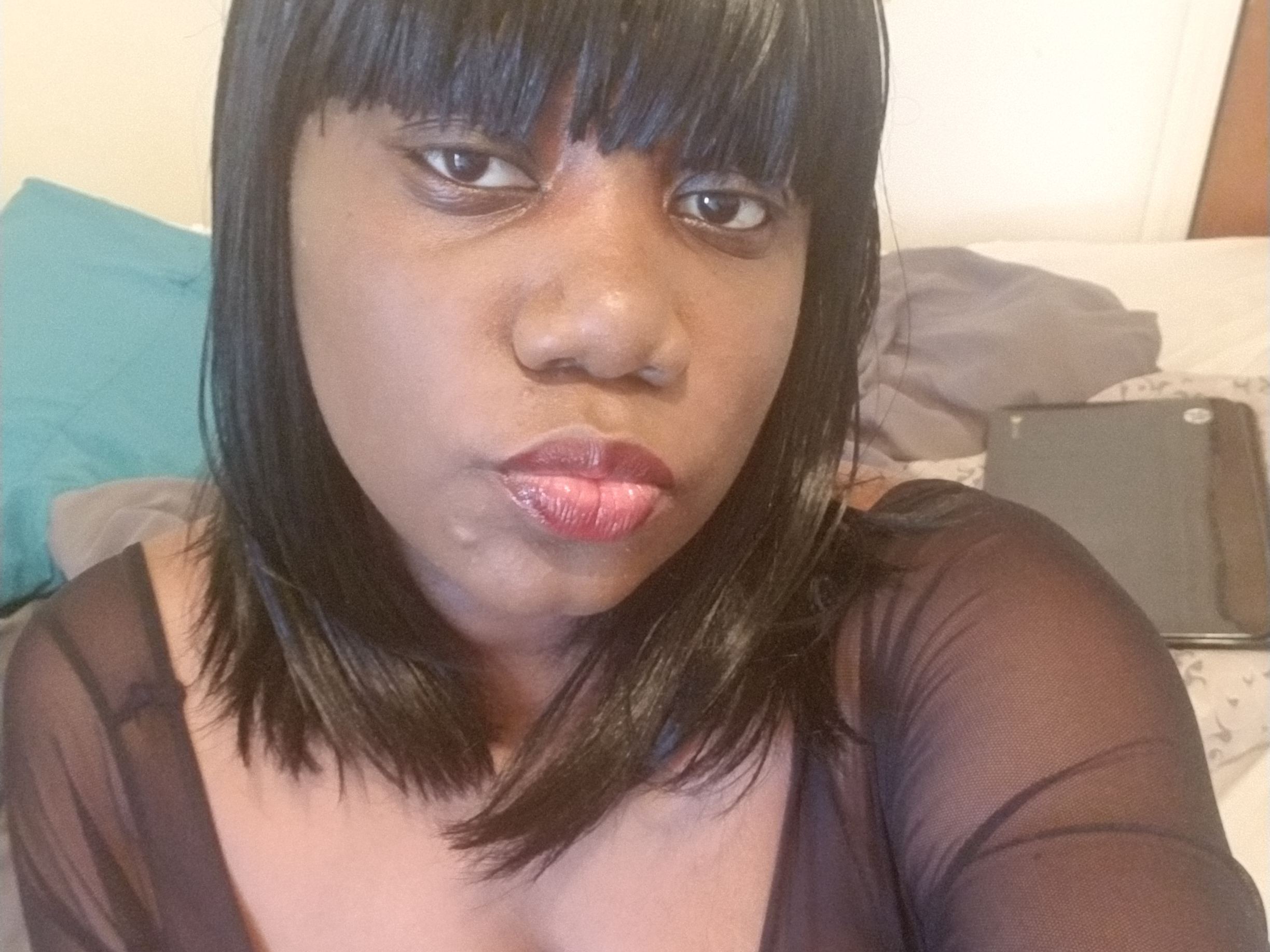 Cherrybomb44 cam model profile picture 