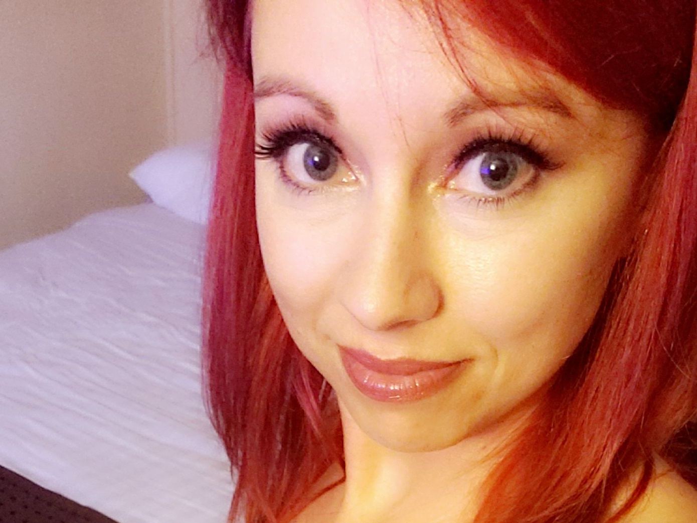 Foto de perfil de modelo de webcam de Crimson_Kiss 