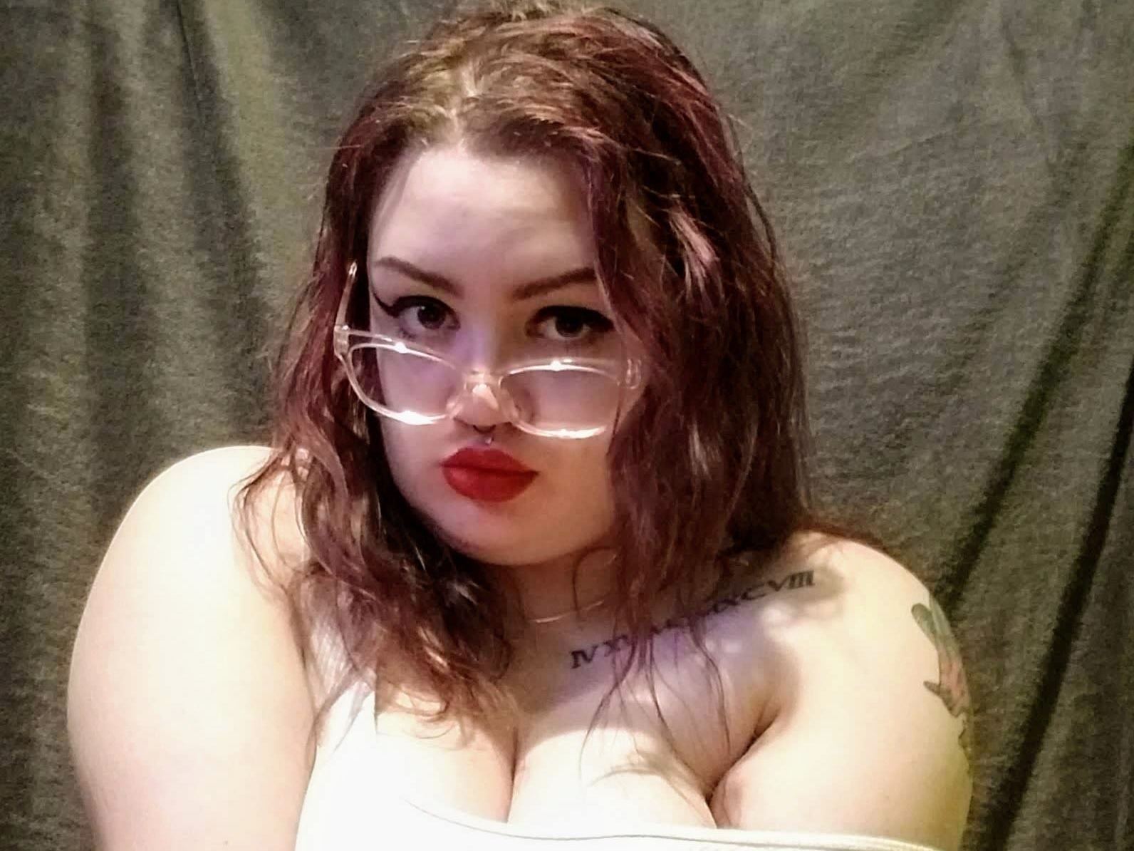 submissivestella immagine del profilo del modello di cam