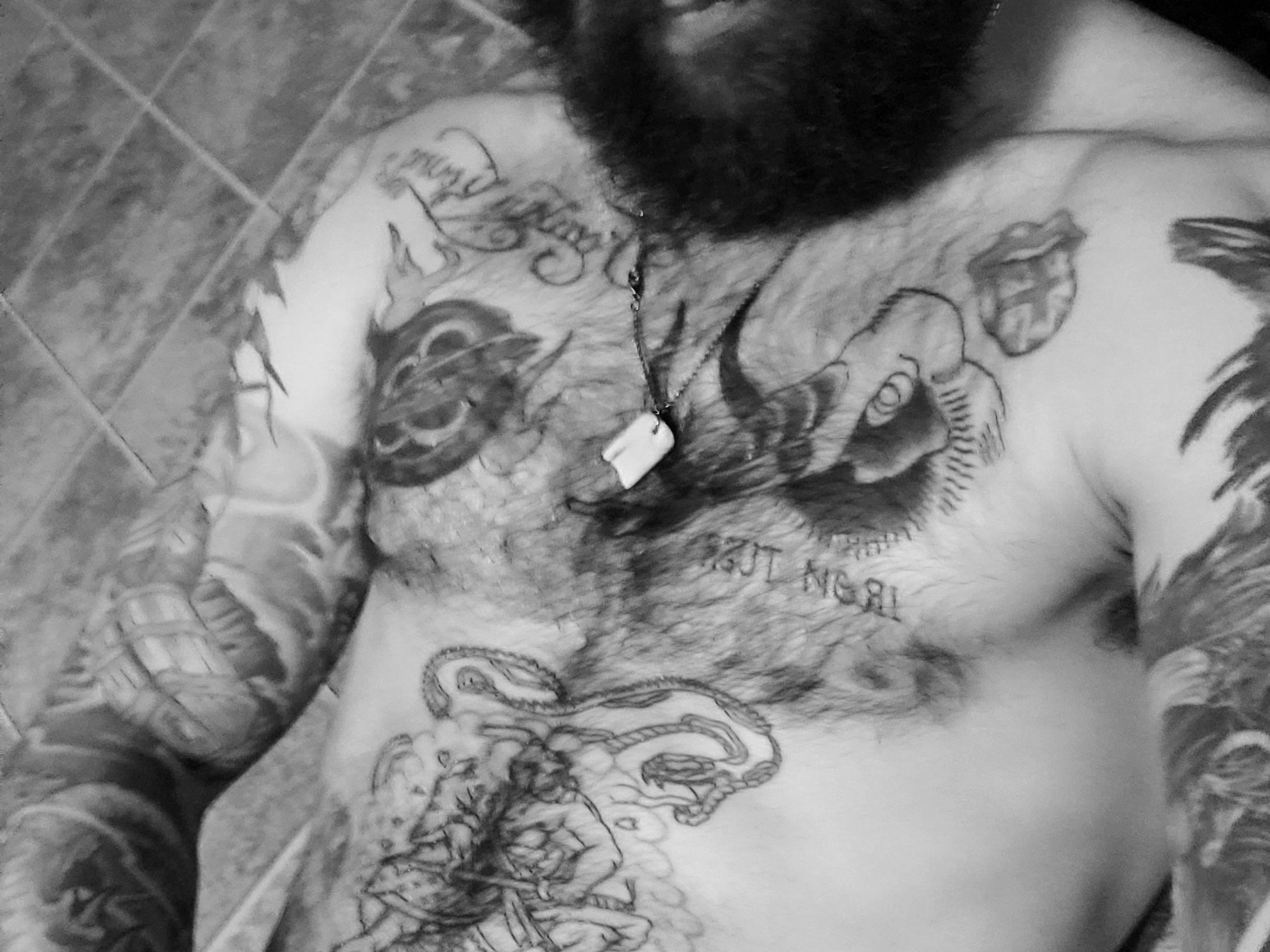 roooster cam model profile picture 