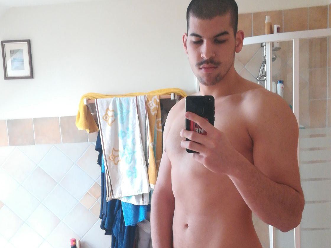 Banderkolok cam model profile picture 