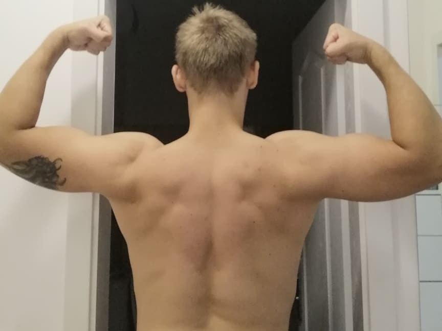 Ketchupaacek21 profilbild på webbkameramodell 