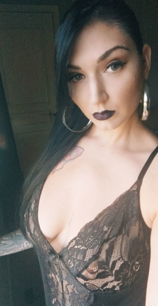 Intérprete Tatted_Tatianna Foto 1