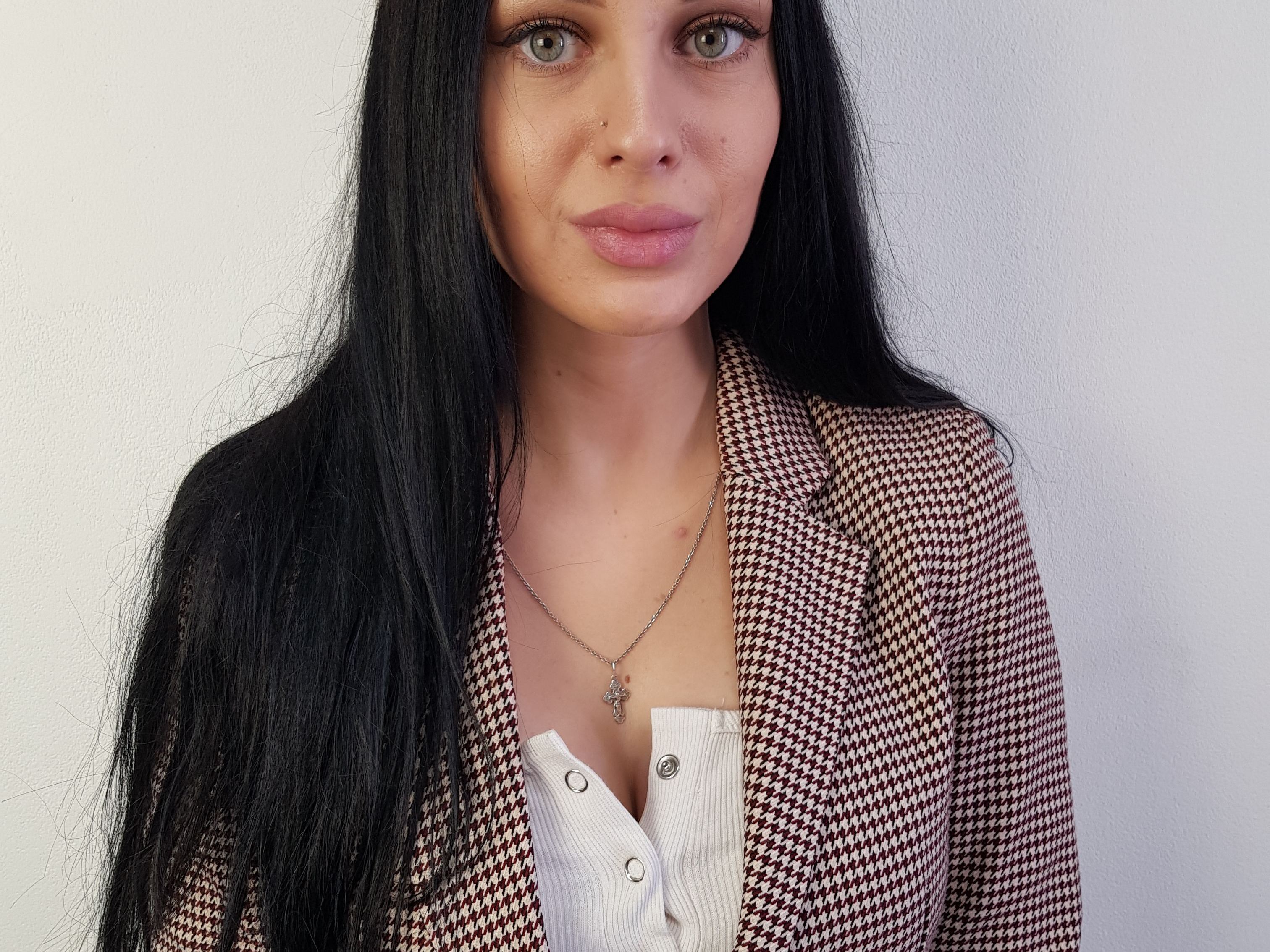 ElilaHloppe profielfoto van cam model 