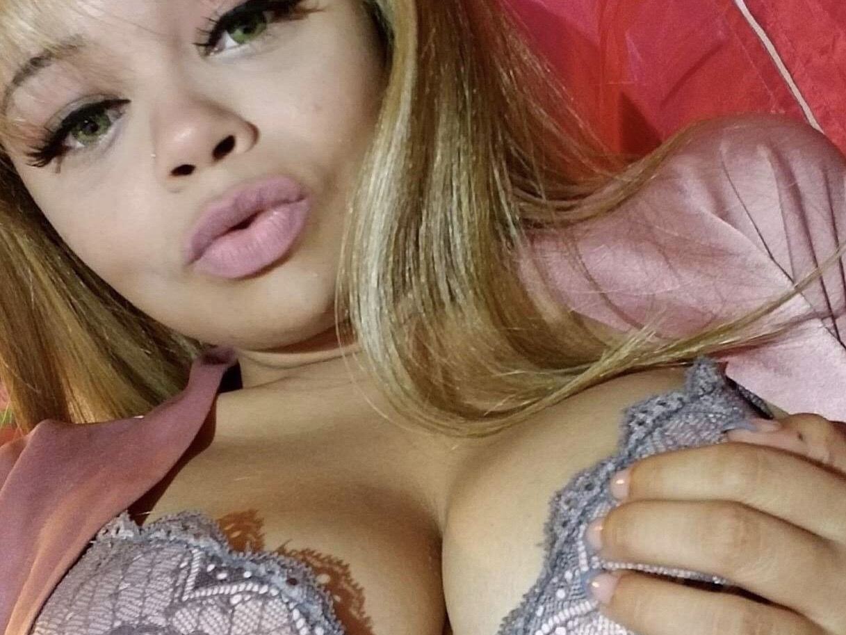 badBabysky profielfoto van cam model 