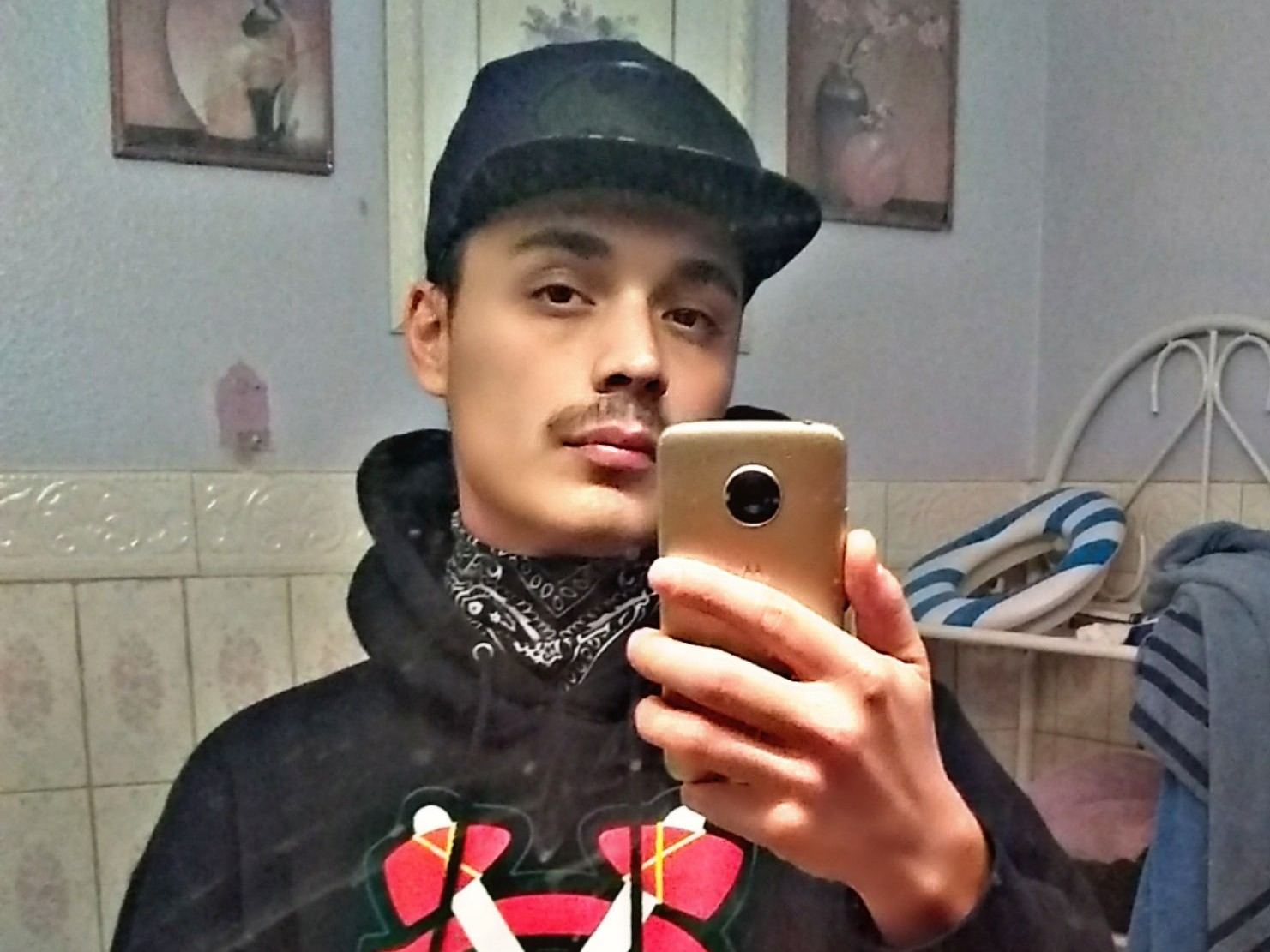 bigzz702 Profilbild des Cam-Modells 