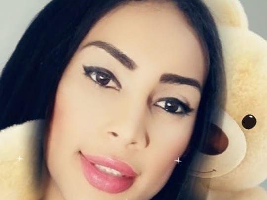 JualiaBigCock cam model profile picture 