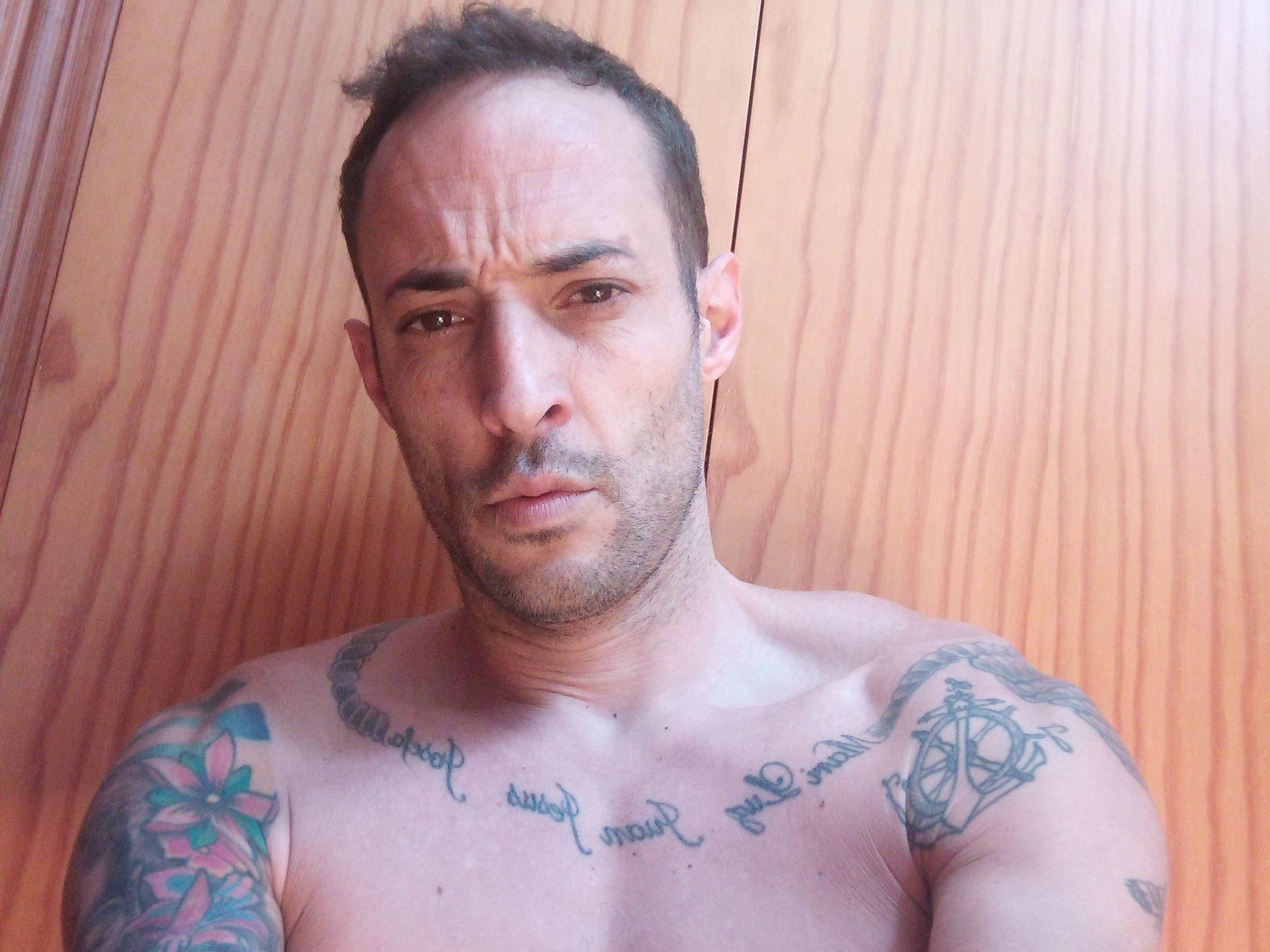 Imagen de perfil de modelo de cámara web de TheLionForU
