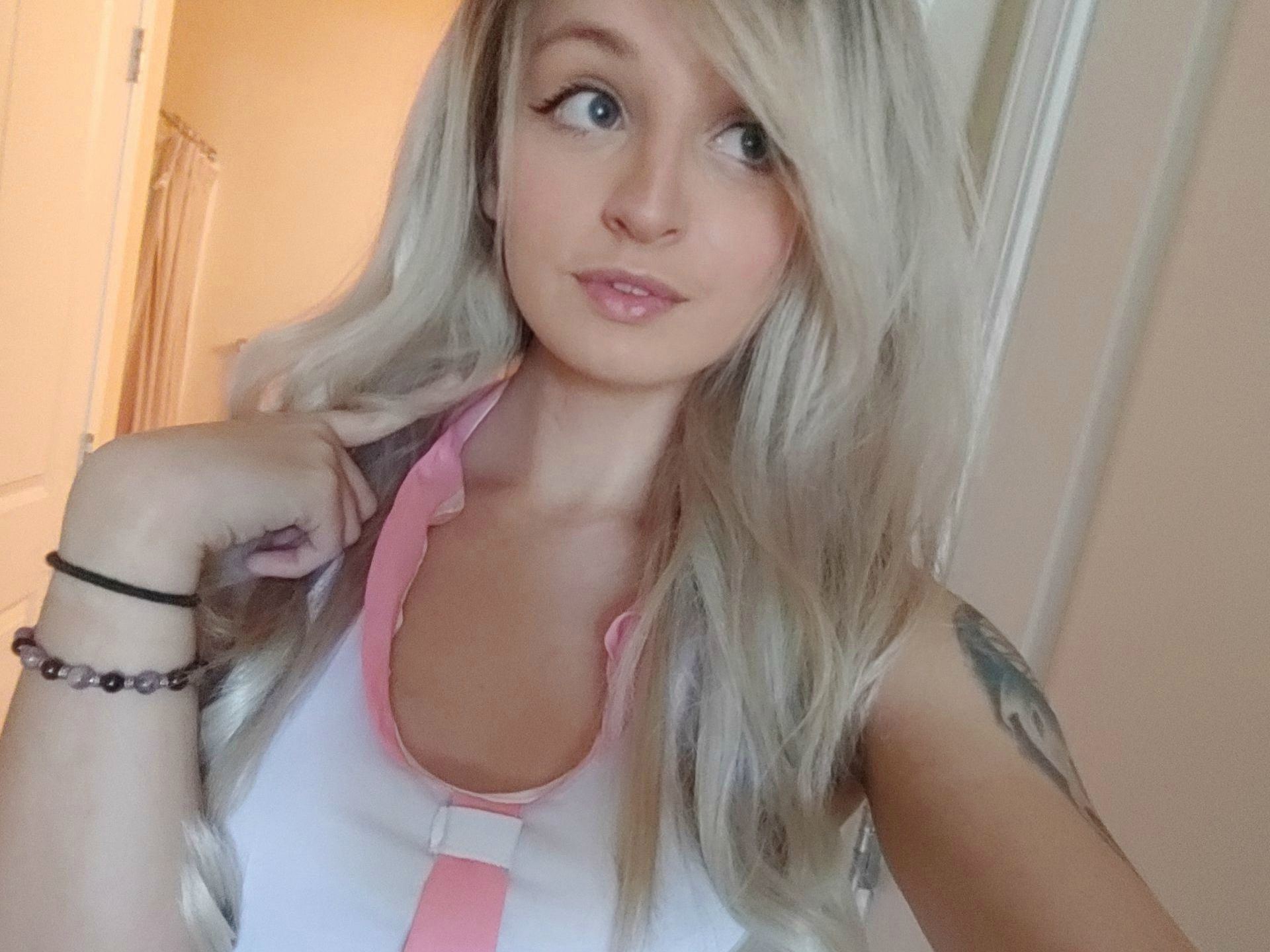 Foto de perfil de modelo de webcam de CallieBrielle 