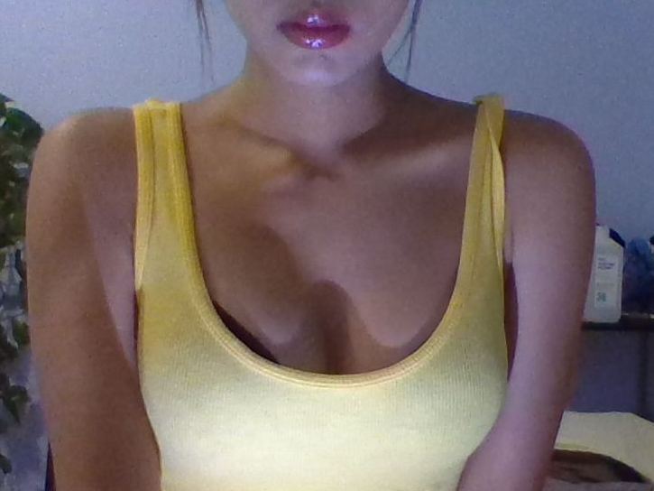 yui immagine del profilo del modello di cam