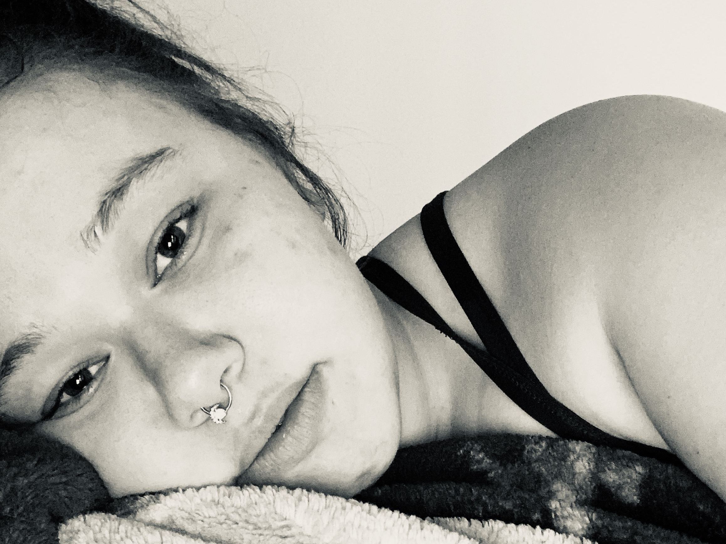 Foto de perfil de modelo de webcam de Saraaphinaa 