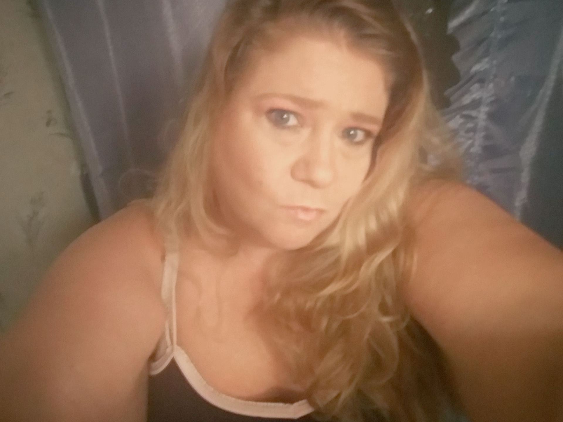 Profilbilde av HolliRowe webkamera modell