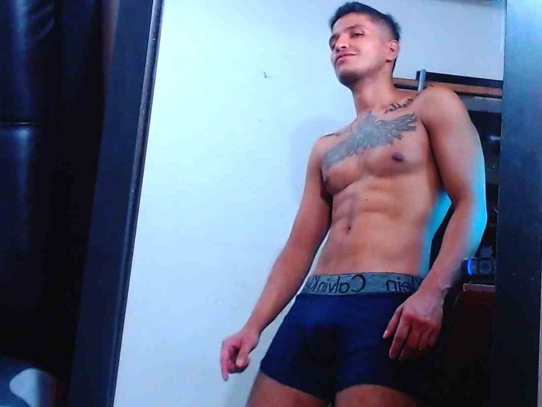 Foto de perfil de modelo de webcam de KEN_MONSTER_COCK 