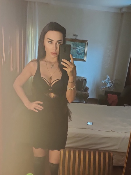 Intérprete EvaAphrodite Foto 1
