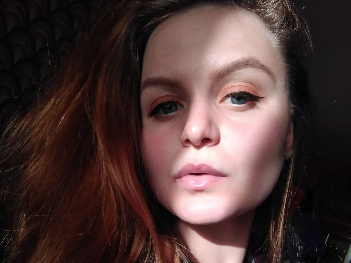 MonikaDark profilbild på webbkameramodell 