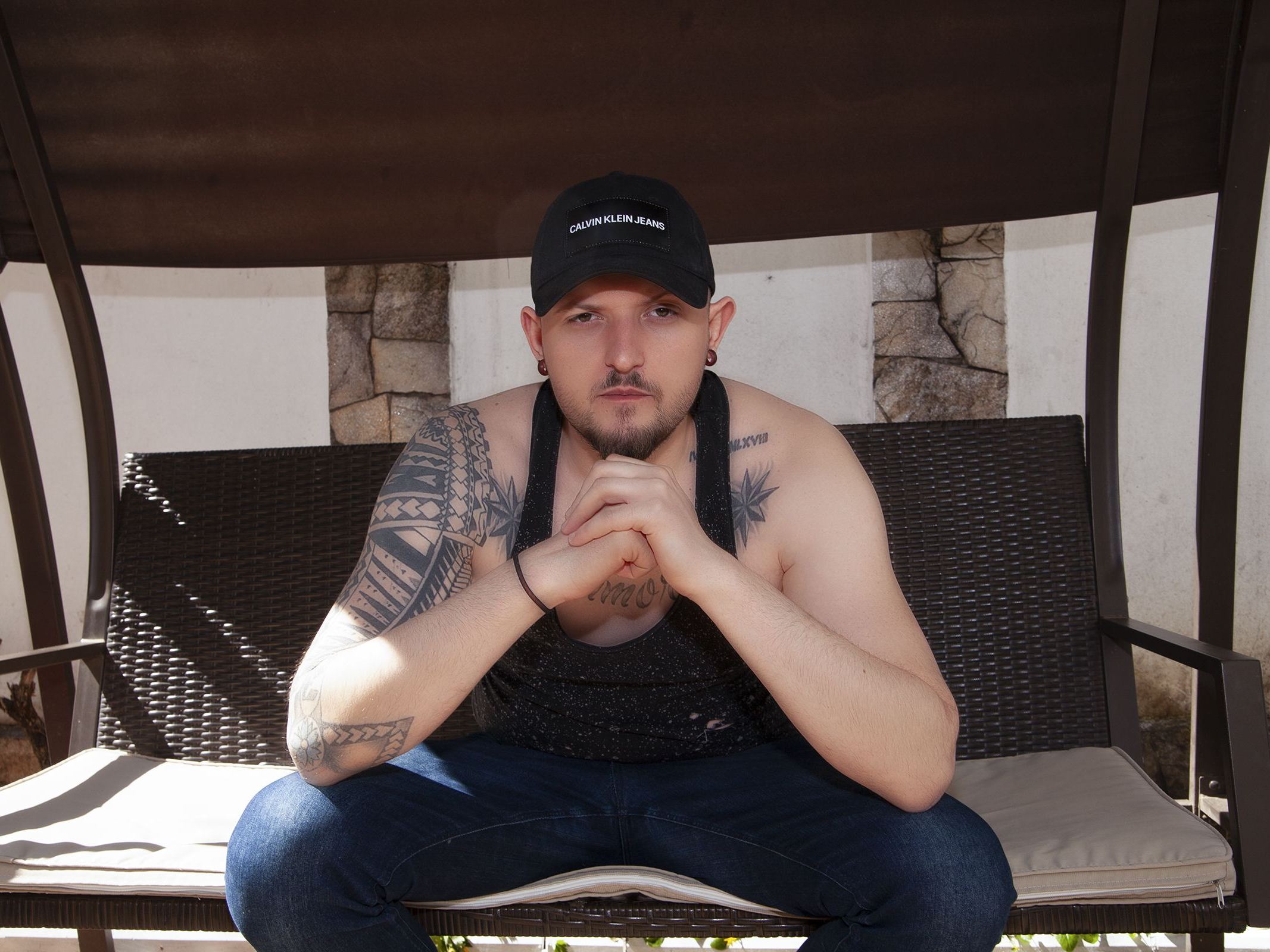 NikolasFoley profilbild på webbkameramodell 