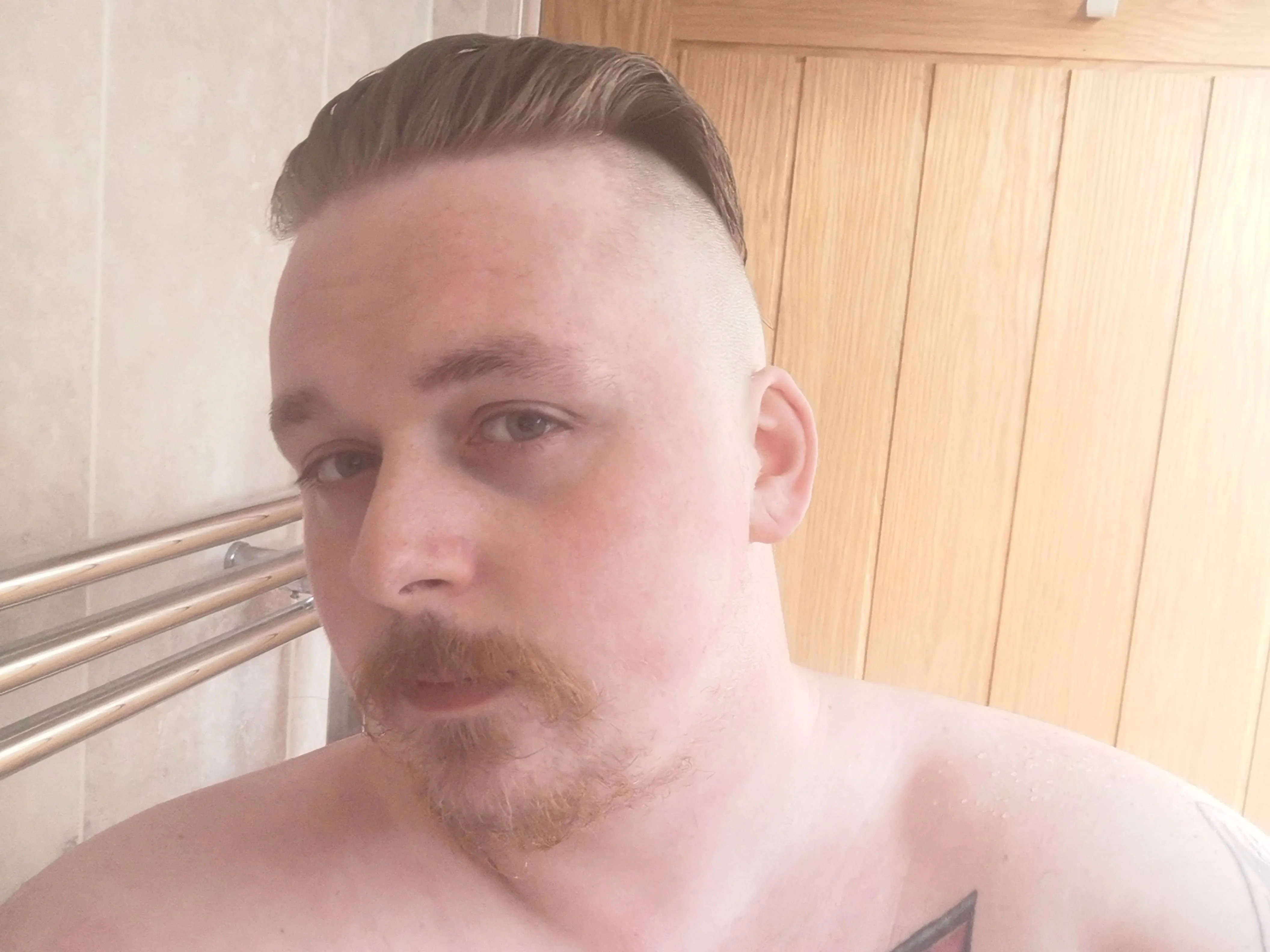 Image de profil du modèle de webcam Blueeyed25chubby