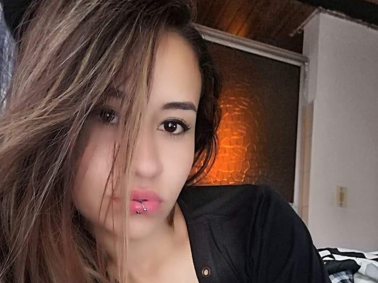 Image de profil du modèle de webcam AlanaZaid