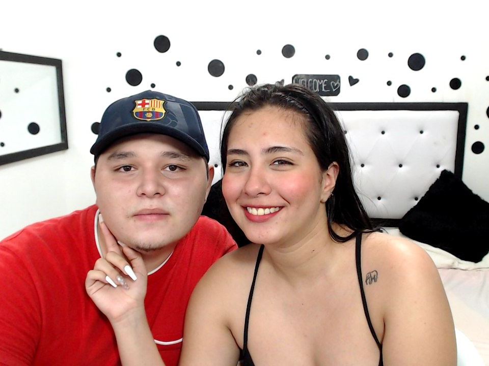 Imagen de perfil de modelo de cámara web de nicoleandmichael