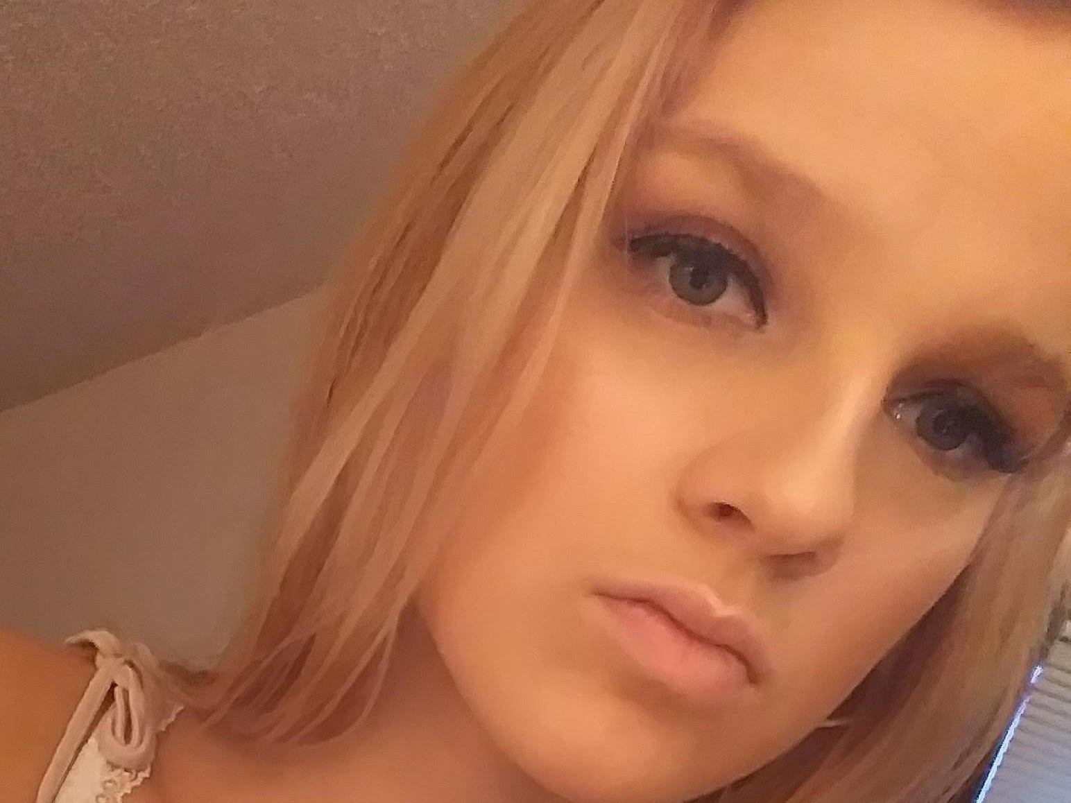 Image de profil du modèle de webcam SexyRoxie18