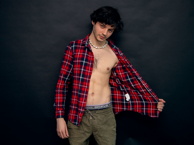 Performer OliverLust Photo 1