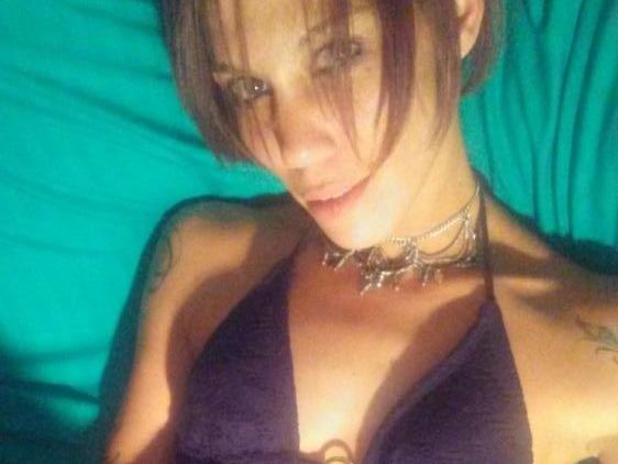 Imagen de perfil de modelo de cámara web de Iris_Styles