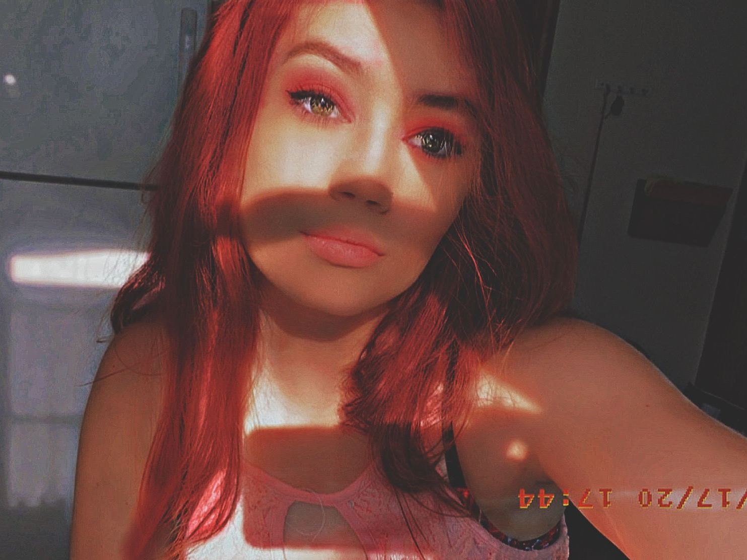 Imagen de perfil de modelo de cámara web de LaurenMilll04