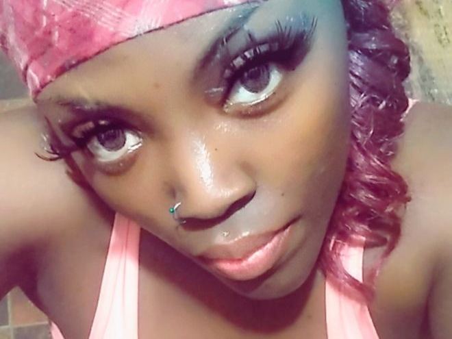 Imagen de perfil de modelo de cámara web de BluuOnyxx