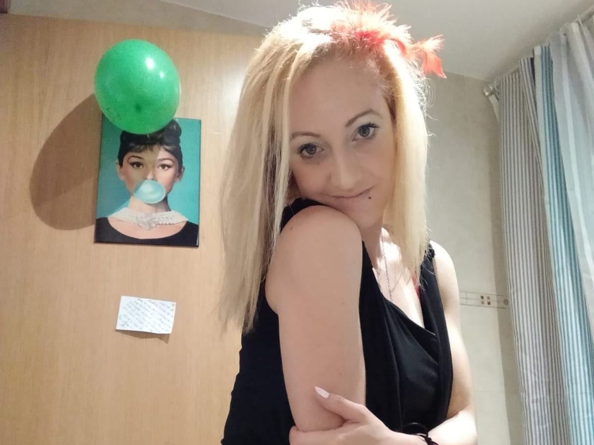 veronicalt profilbild på webbkameramodell 